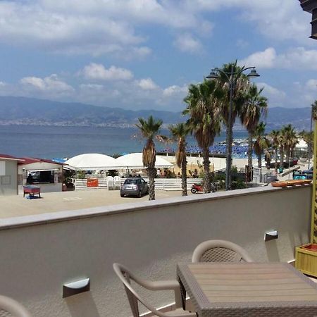 B&B A Due Passi Dal Mare Catona Di Reggio Calabria Luaran gambar