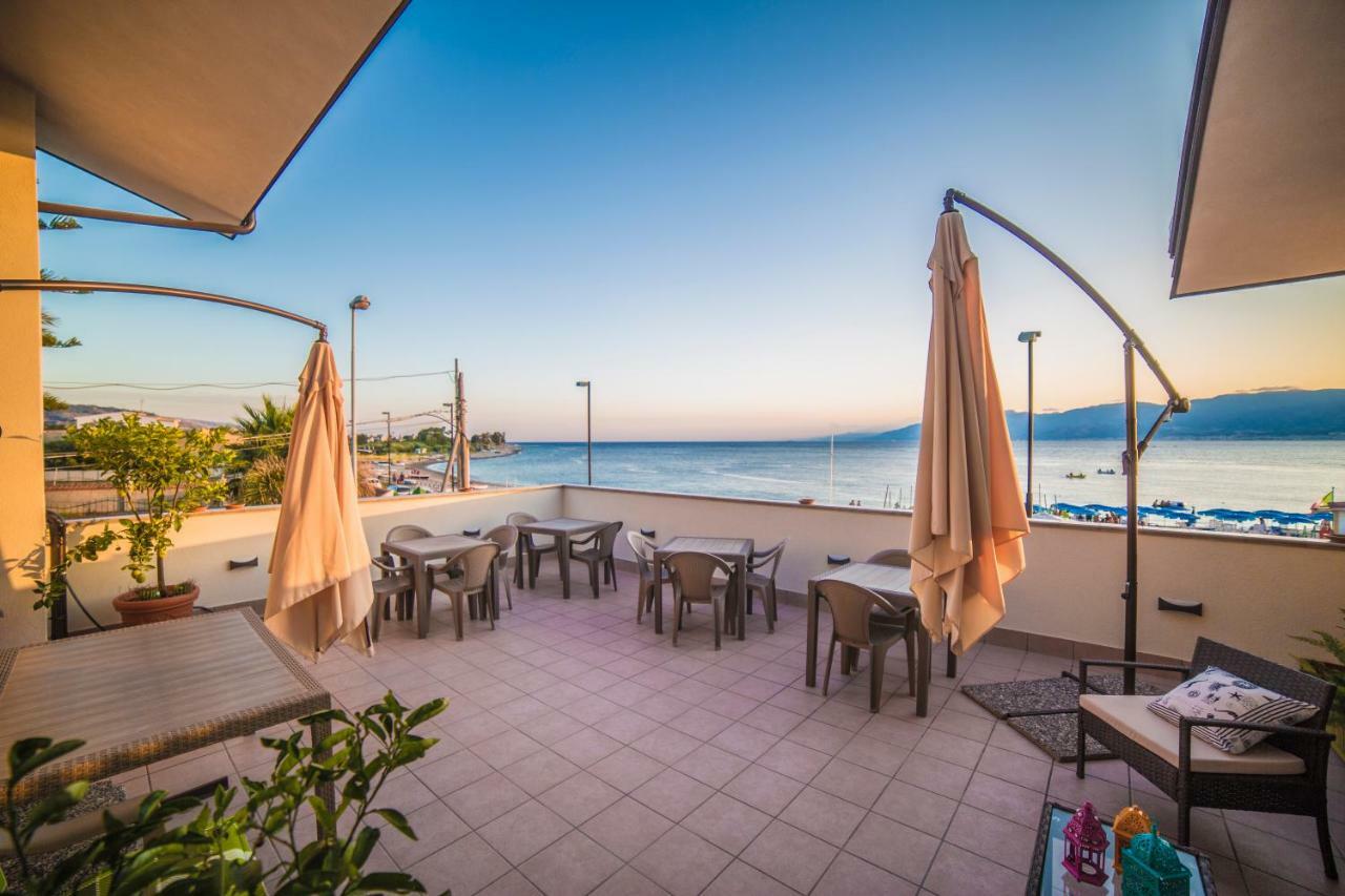 B&B A Due Passi Dal Mare Catona Di Reggio Calabria Luaran gambar