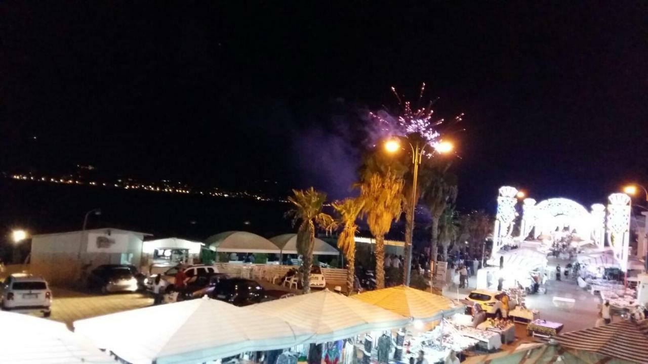 B&B A Due Passi Dal Mare Catona Di Reggio Calabria Luaran gambar