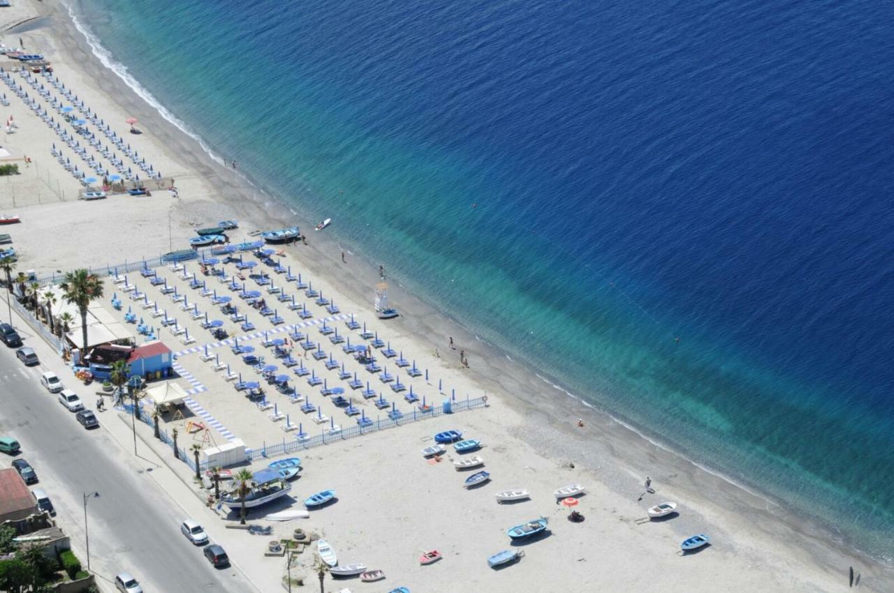 B&B A Due Passi Dal Mare Catona Di Reggio Calabria Luaran gambar