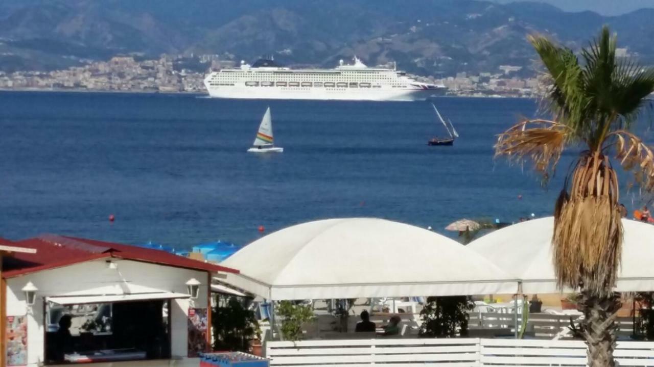 B&B A Due Passi Dal Mare Catona Di Reggio Calabria Luaran gambar