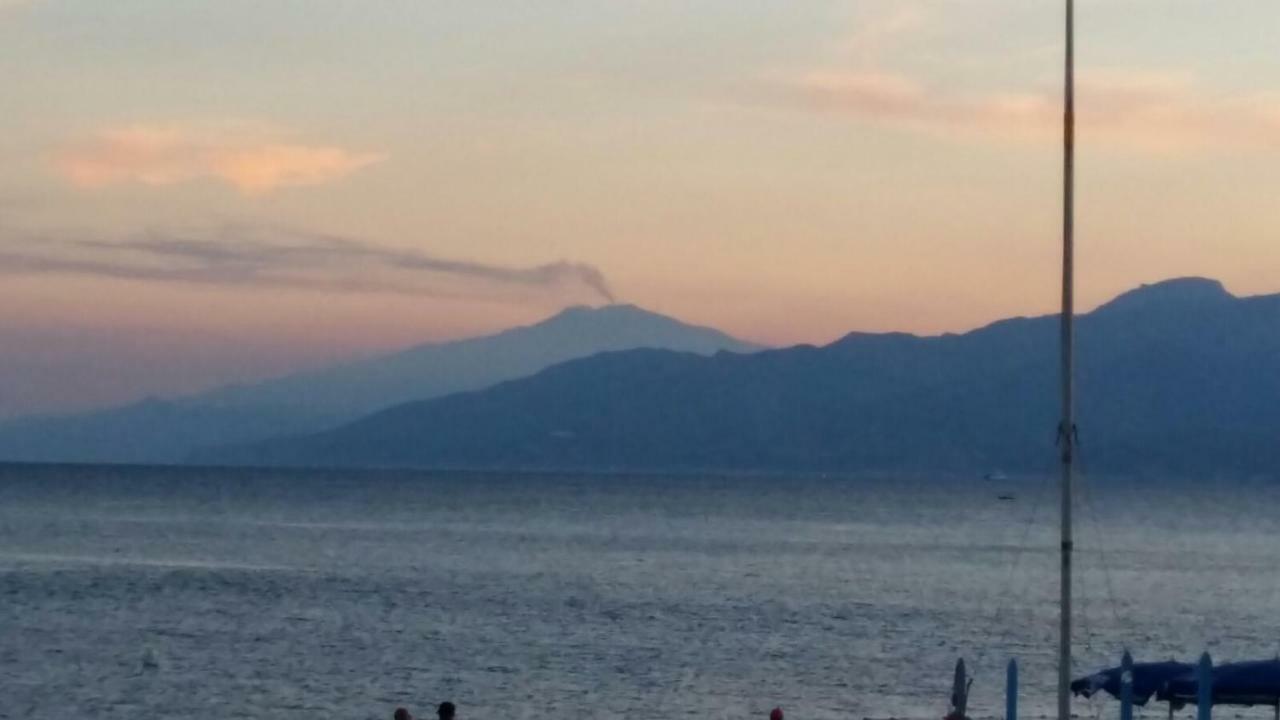 B&B A Due Passi Dal Mare Catona Di Reggio Calabria Luaran gambar