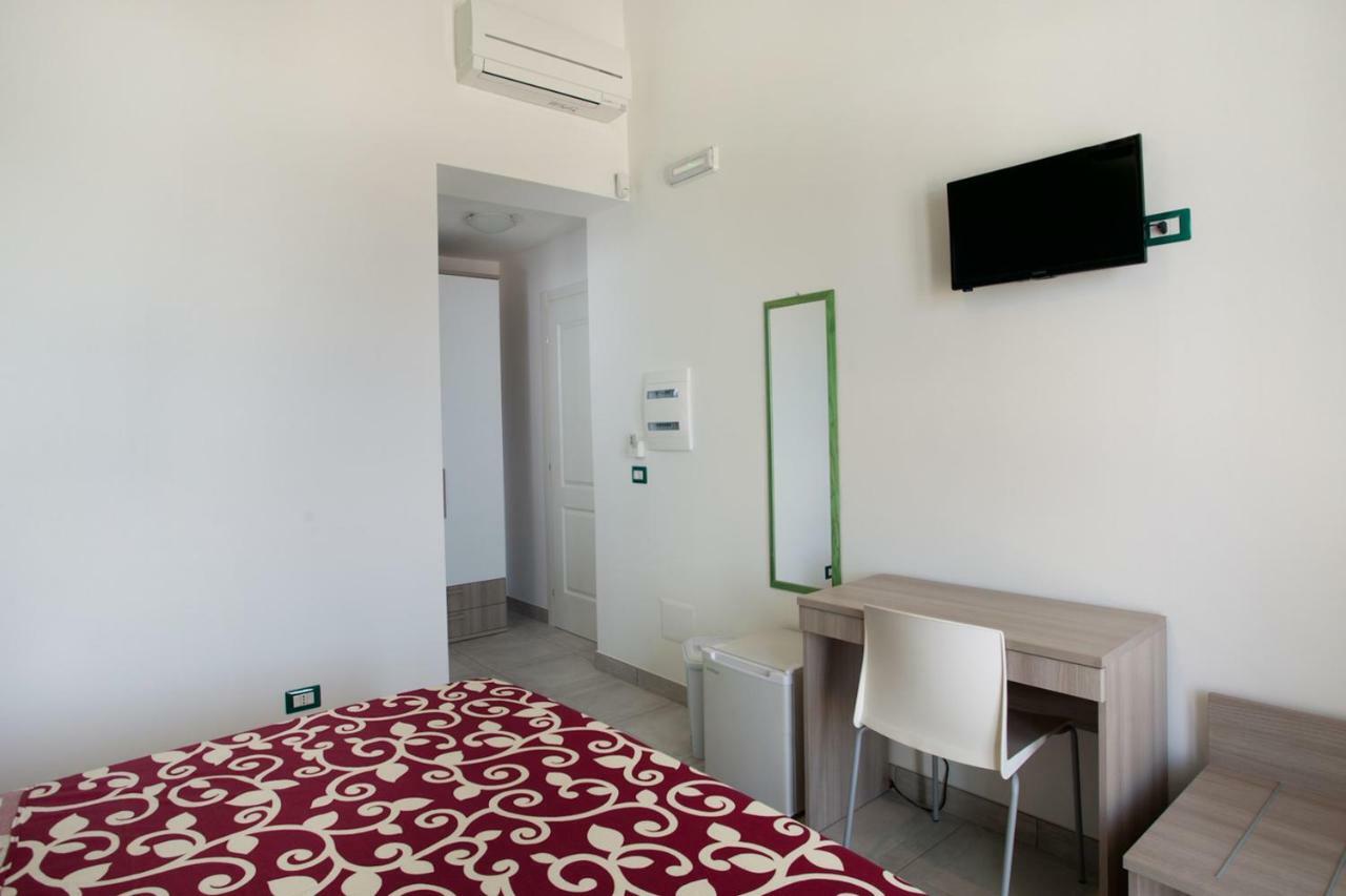 B&B A Due Passi Dal Mare Catona Di Reggio Calabria Luaran gambar