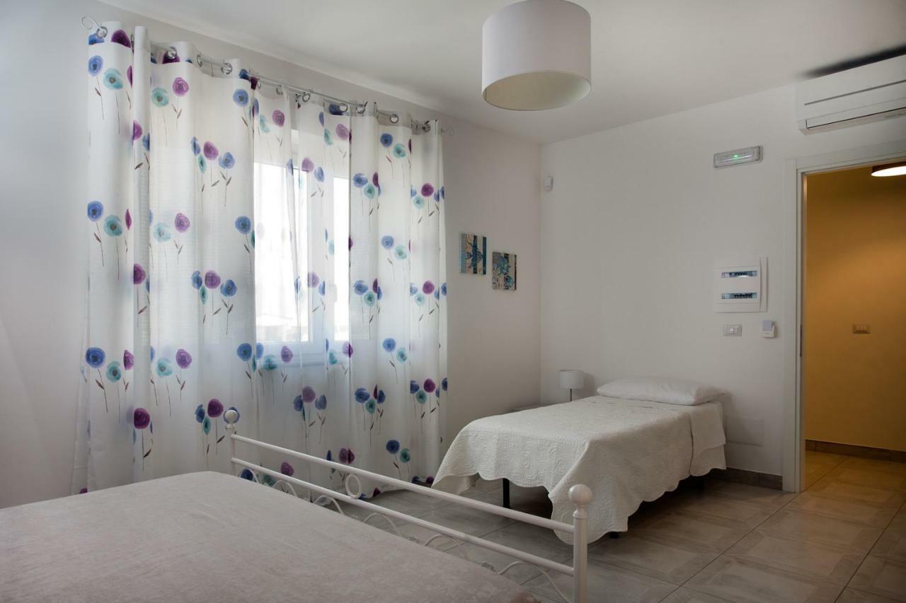 B&B A Due Passi Dal Mare Catona Di Reggio Calabria Luaran gambar
