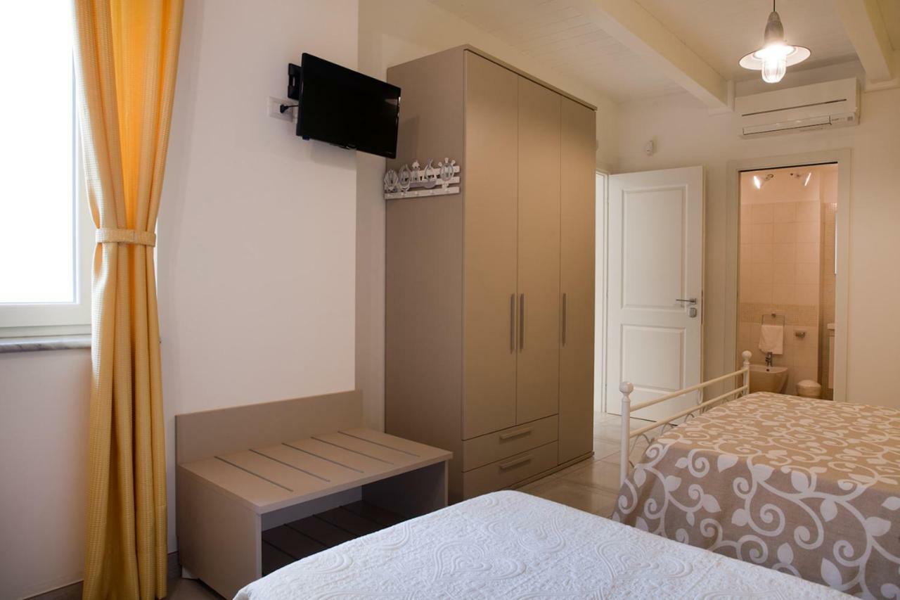 B&B A Due Passi Dal Mare Catona Di Reggio Calabria Luaran gambar