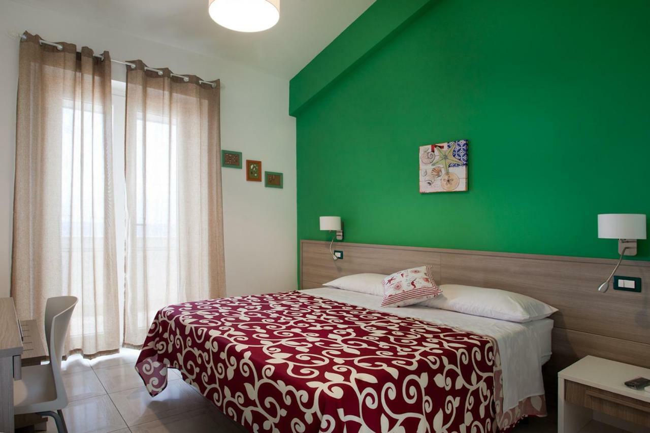 B&B A Due Passi Dal Mare Catona Di Reggio Calabria Luaran gambar