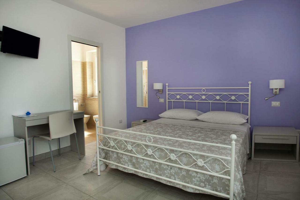 B&B A Due Passi Dal Mare Catona Di Reggio Calabria Luaran gambar