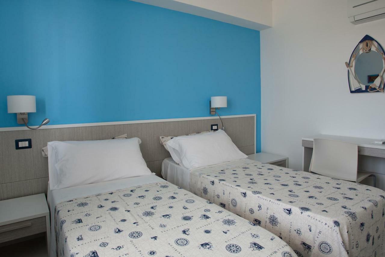 B&B A Due Passi Dal Mare Catona Di Reggio Calabria Luaran gambar