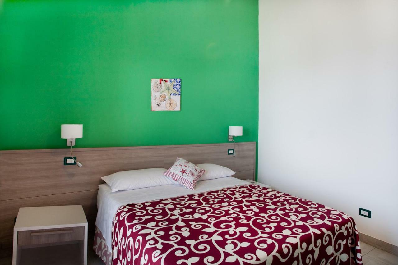 B&B A Due Passi Dal Mare Catona Di Reggio Calabria Luaran gambar