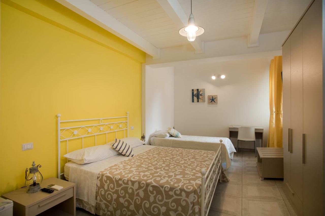 B&B A Due Passi Dal Mare Catona Di Reggio Calabria Luaran gambar